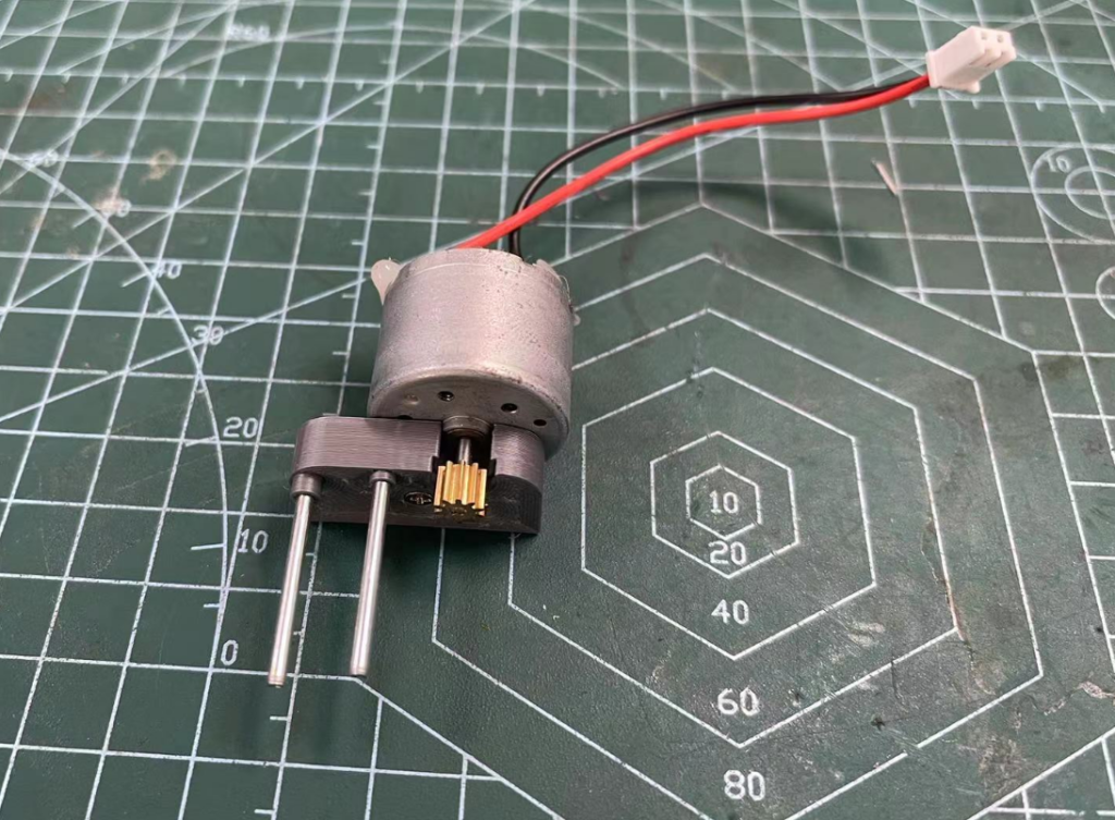 自己动手制作一个金属的带差速器的可转向的遥控玩具车