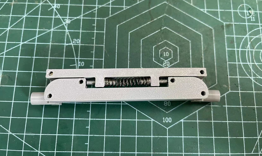 自己动手制作一个金属的带差速器的可转向的遥控玩具车