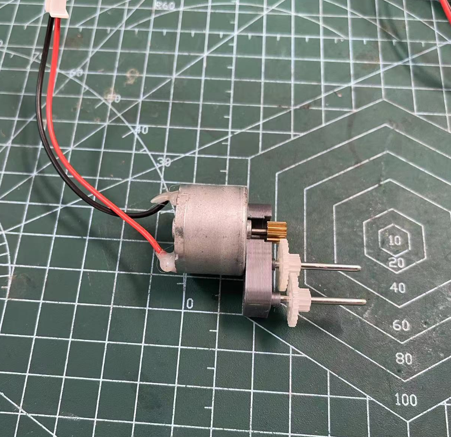 自己动手制作一个金属的带差速器的可转向的遥控玩具车