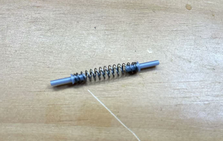 自己动手制作一个金属的带差速器的可转向的遥控玩具车